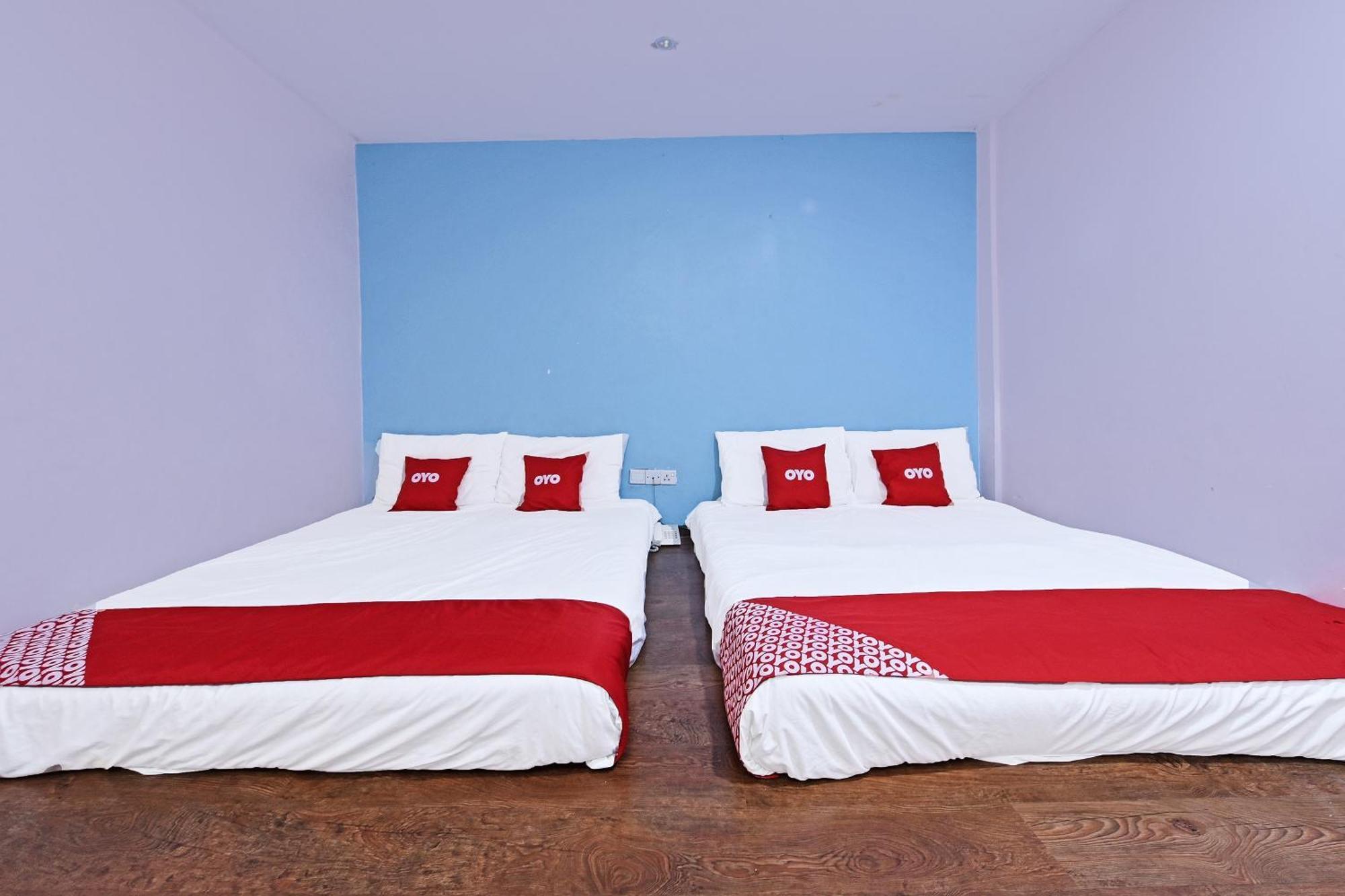 Super Oyo 992 Orange Hotel กัวลาปิลาห์ ภายนอก รูปภาพ