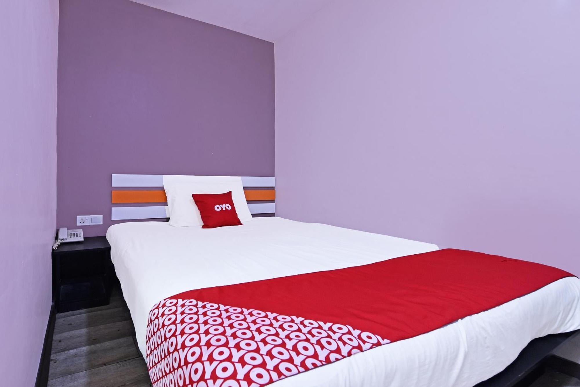 Super Oyo 992 Orange Hotel กัวลาปิลาห์ ภายนอก รูปภาพ