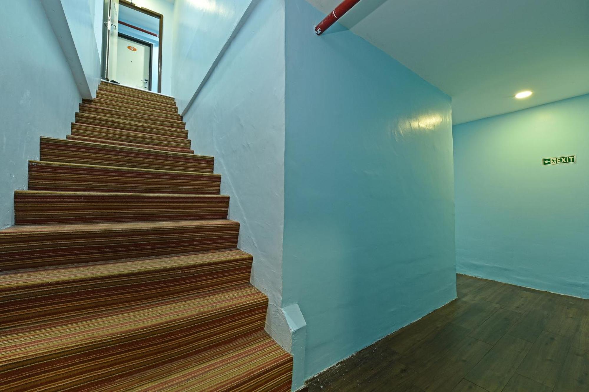 Super Oyo 992 Orange Hotel กัวลาปิลาห์ ภายนอก รูปภาพ
